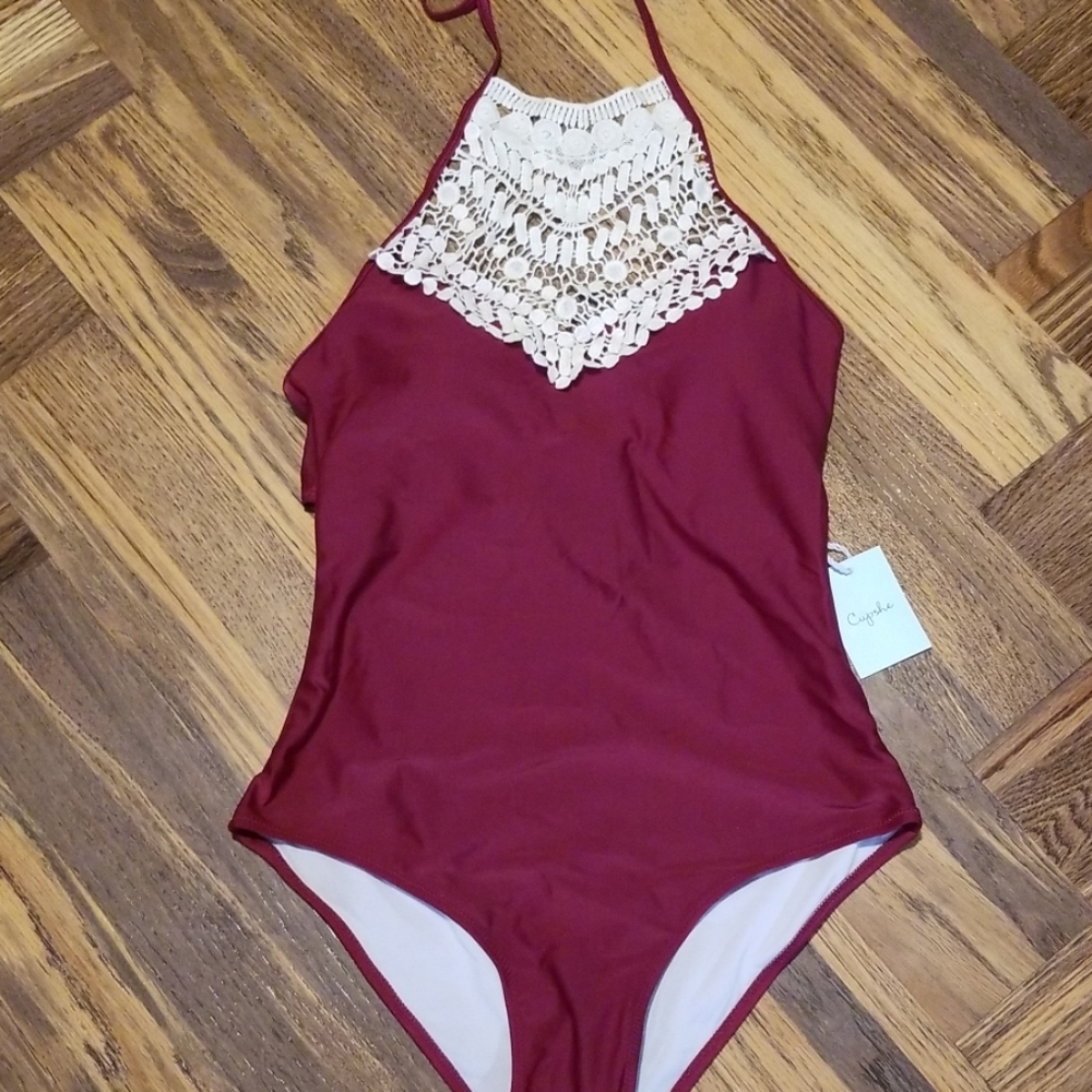 NWT Cupshe one peice bathing suit swim